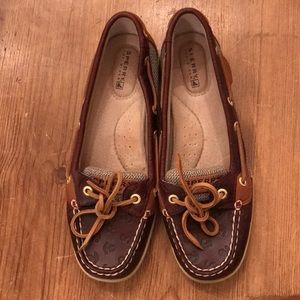 women’s sperry topsider